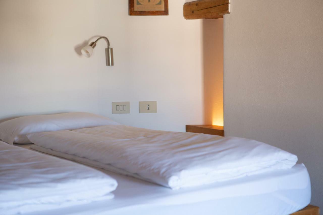 La Tinassara Bed & Breakfast Lazise Bilik gambar